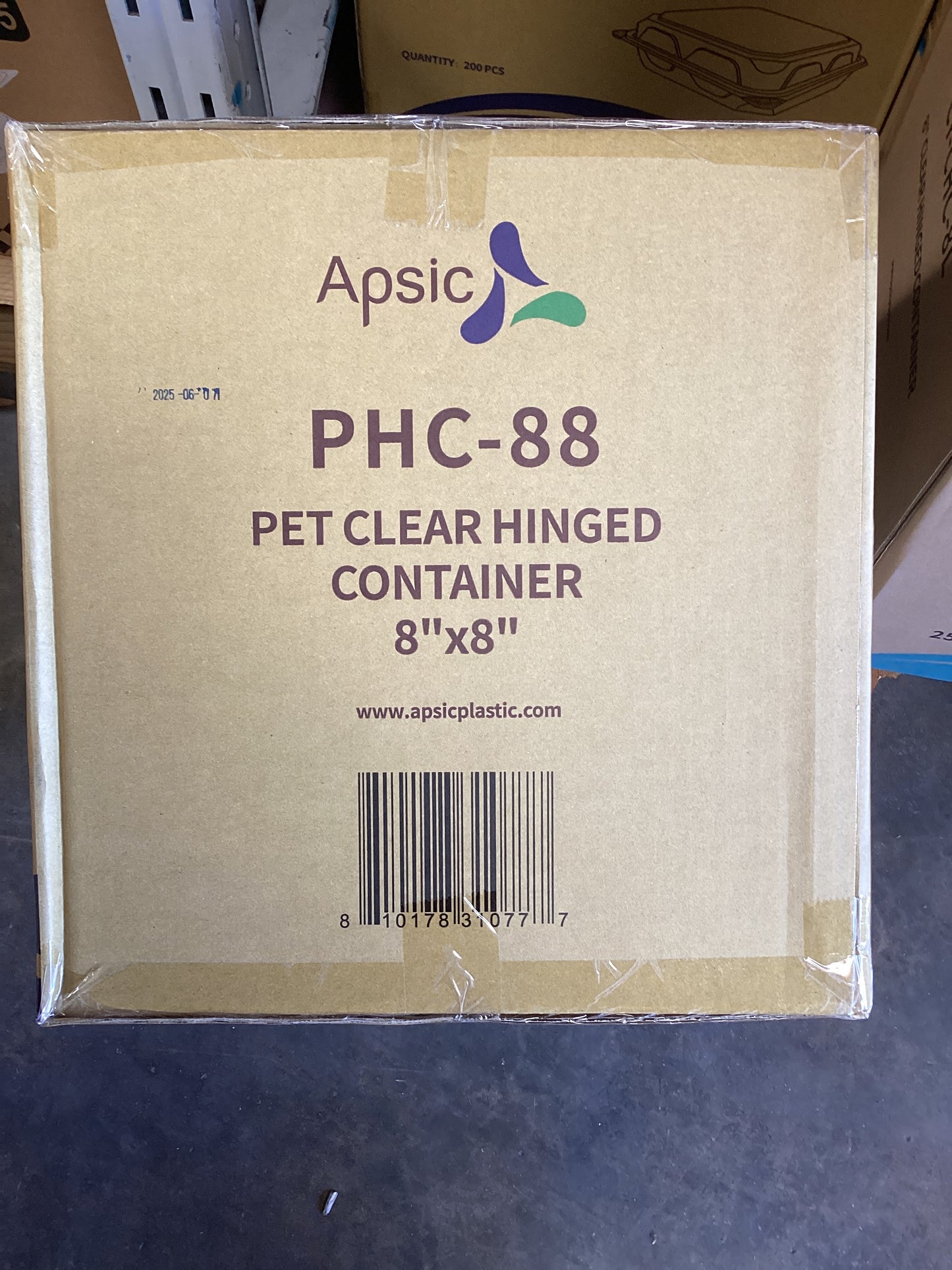 B7- PET Clear Hinged Container 8x8 200pcs Item# PHC-88