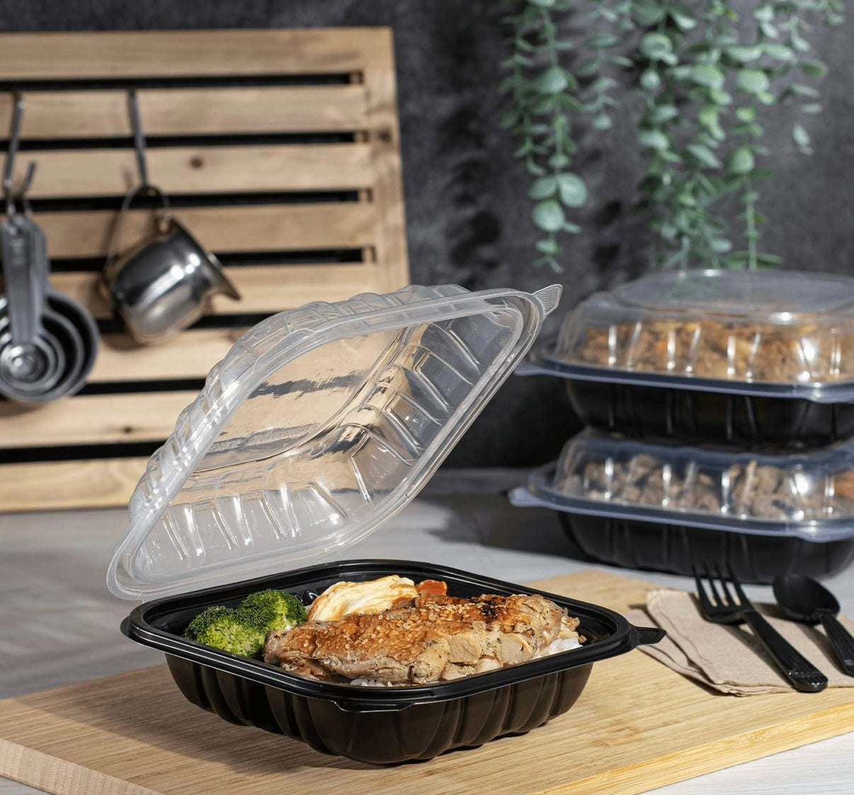 RL4-30 8x8 Clamshell Black Base 3 compartment 150pcs Item# JC-83